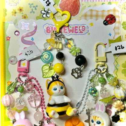 Bunny & Bee Mofusand Keychain